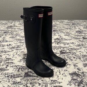Hunter Classic Black Knee-High Boots